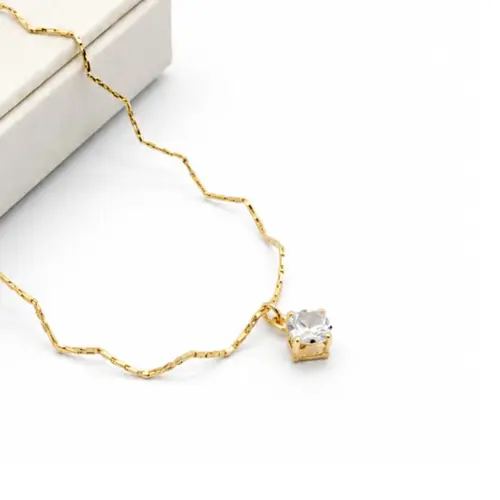 CHOKER PINGENTE QUADRADO BANHADO A OURO 18K