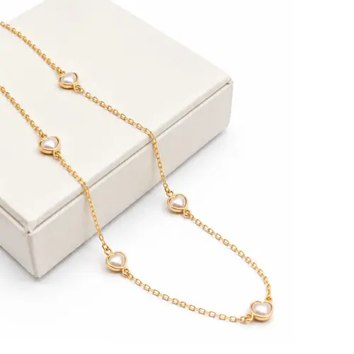 CHOKER CORAÇÃO PÉROLA BANHADA A OURO 18K