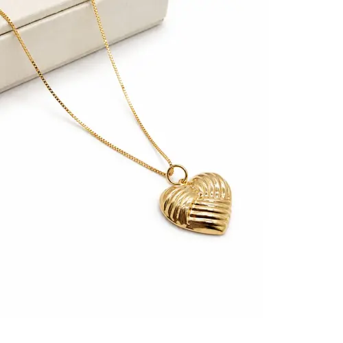 COLAR CORAÇÃO TEXTURIZADO BANHADO A OURO 18K